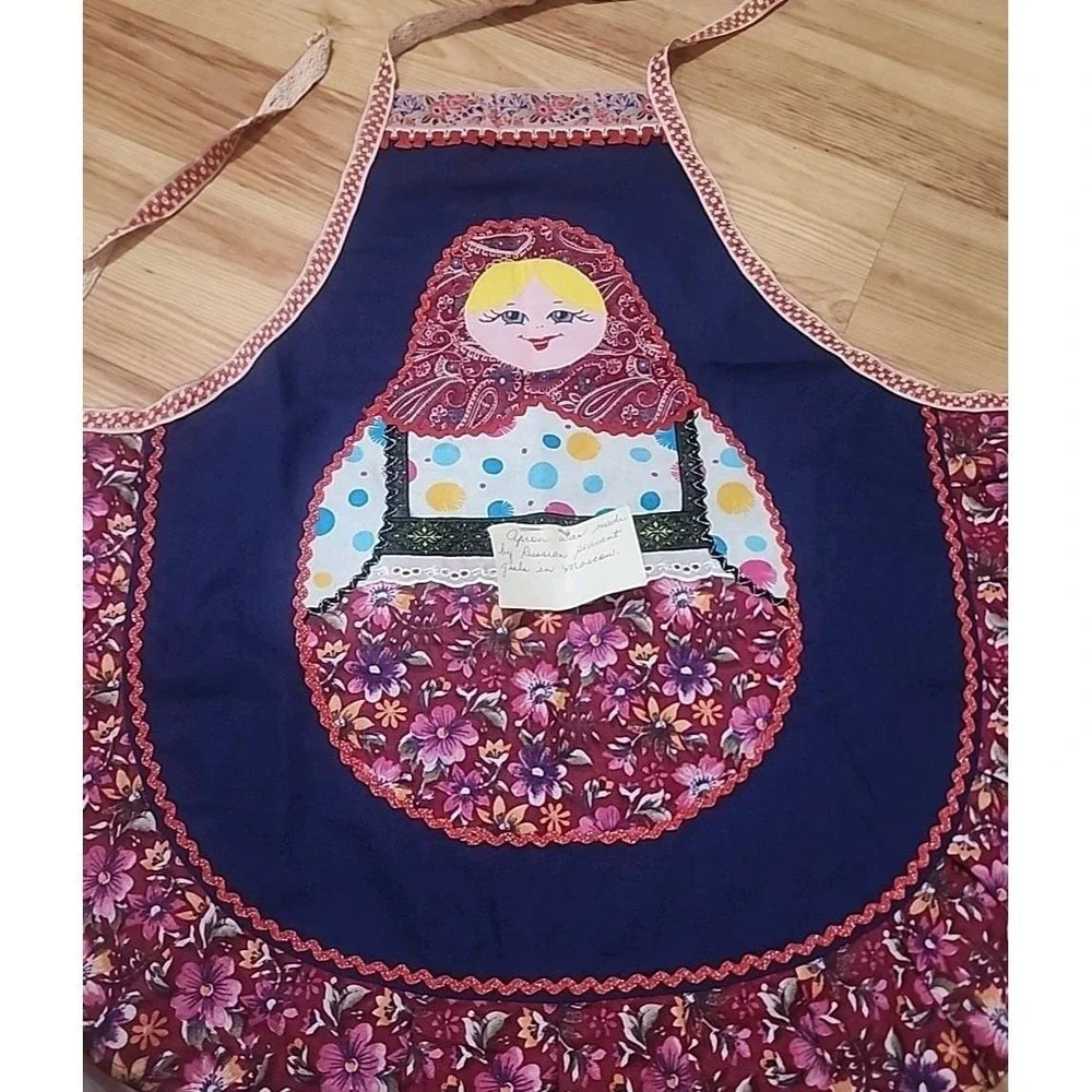 VTG Russian Nesting Doll Bib Apron Handmade By Russian Peasant Girls In Moscow
